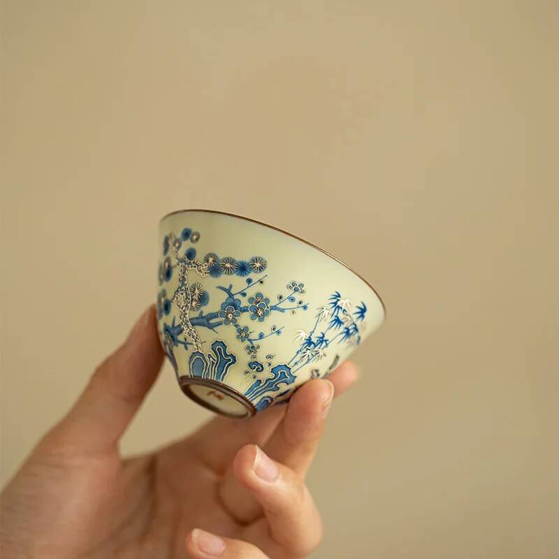 Celadon Ceramic Cup - Blau-weiße Teetasse aus Keramik, Meister-Tasse, Verkostungstasse,